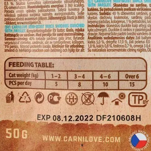 Лакомство Carnilove Cat Semi Moist Snack для кошек сардина и петрушка 50 г - фото 4