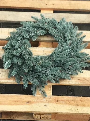 Вінки хвойні різдвяні Hvoya Classic литі блакитні 50 см 10 шт. - фото 6