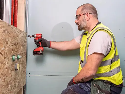 Гвинтоверт ударний акумуляторний Milwaukee M18 BLIDRC-402C 18В АКБ 2х4 А/год 0-3600 об/хв 190 Нм ЗП M12-18C кейс 1.3 кг - фото 2