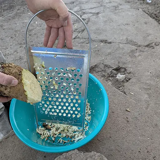 Терка корморезка ручная кормовая для измельчения корнеплодов из оцинкованной стали 48х20 см, Авеста 86734 - фото 9