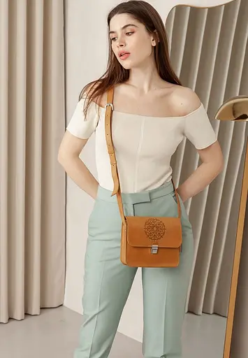 Шкіряна жіноча бохо-сумка Лілу жовта Crazy Horse - фото 7