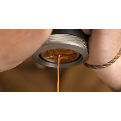 Набор для кофе Wacaco Picopresso: эспрессо-кофеварка, чехлы и стенд-подставка - фото 9