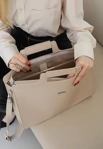 Жіноча шкіряна сумка для ноутбука і документів світло-бежева - фото 8