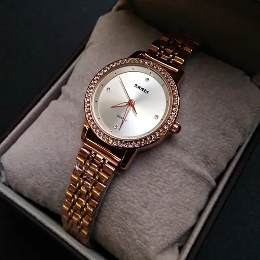 Жіночий класичний годинник Skmei 1311 Malibu (Золотисті) - фото 6