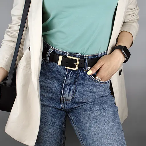 Ремінь жіночий шкіряний JK-3023 чорний з золотою пряжкою (105 см) - фото 2