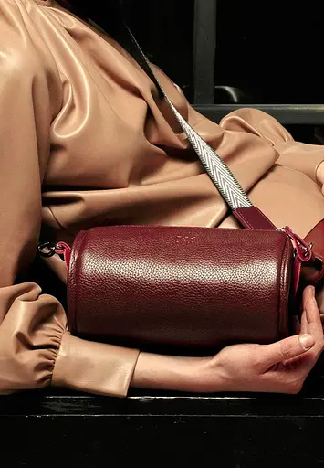 Шкіряна сумка поясна-кроссбоді Cylinder бордова флотар - фото 3