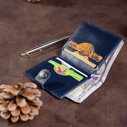 Мужской кожаный кошелек Shvigel 10х8.5х1 см acs0015128 - фото 9