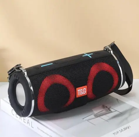 Портативна бездротова Bluetooth-колонка T&G TG642 з потужним звучанням LED-підсвіткою та ремінцем для перенесення Чорний - фото 2