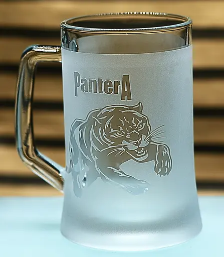 Пивний  келих 660 мл з гравіюванням Пантера символ грації та сили подарунок для жінки кухоль з гравіюванням - фото 3