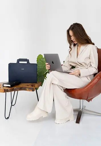 Шкіряна сумка для ноутбука і документів темно-синя Краст - фото 8