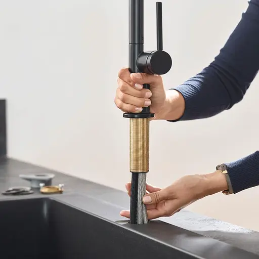 Смеситель для кухни Hansgrohe Talis 270 1jet с вытяжным изливом Sbox черный матовый 72809670 Черный матовый - фото 5