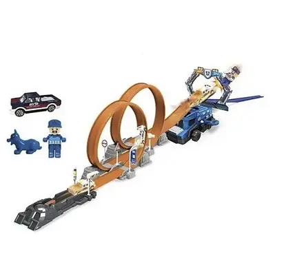 Трек 660 A 97, металопластикова машинка, герой, запускалка, перешкоди, в коробці (6946611557141) - фото 1