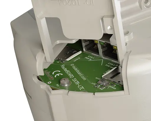 Точка доступу Mikrotik SXT LTE6 kit (SXTR&FG621-EA) - фото 4