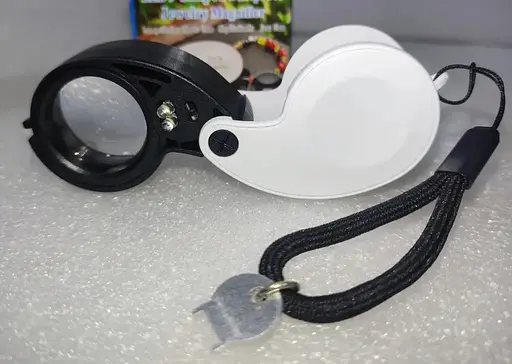 Лупа ювелирная NO 92530 30-кратная складная с подсветкой диаметр 25 мм - фото 5