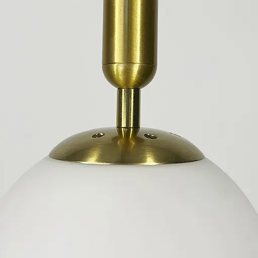 Підвісний світильник в латунному корпусі з білим плафоном | Арт. A91086/1 CP | Line F - фото 2