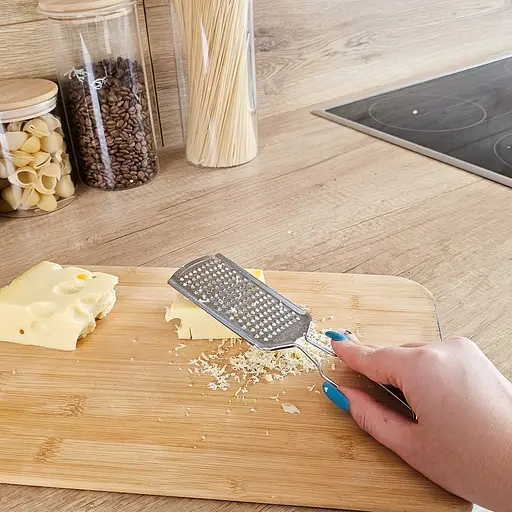 Терка дрібна плоска для шоколаду, сиру, горіхів, часнику, імбиру з нержавіючої сталі 21 см, Kitchen Master 85773 - фото 3