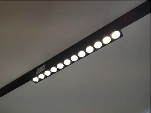 Магнитный ультратонкий трековый линейный светильник KW-301/12W NW DC48V BK Brille 48-202 - фото 2