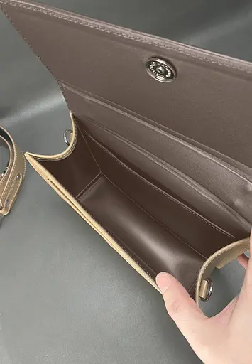 Жіноча шкіряна сумка Grace темно-бежевий/бежевий - фото 9