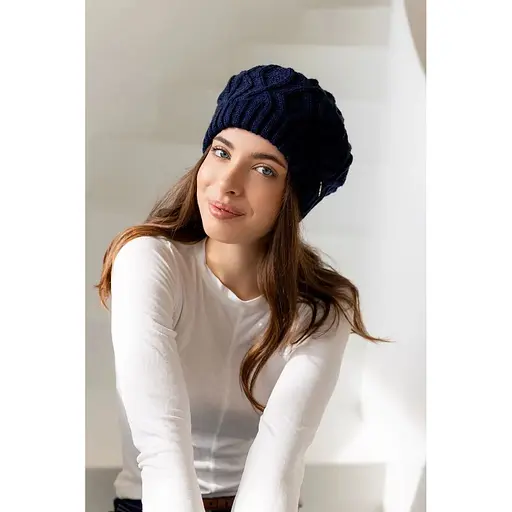 Женский зимний берет Оран из акрила и шерсти 80% с двойной вязкой Синий - фото 1