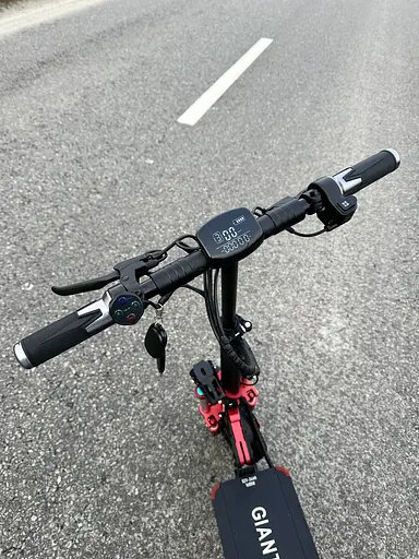 Электросамокат GIANT Outlander M11 Pro 1600W 26Ah 52V з дисплеєм 2025 року (без сиденья ) - фото 5