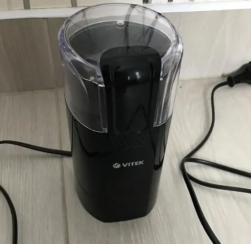 Электрическая кофемолка для дома Vitek 7124 мини кофемолки ножевые измельчитель кофейных зерен - фото 5