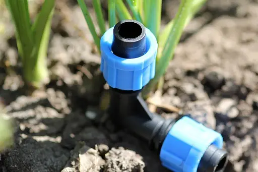 Кут Presto-PS затискний для крапельної стрічки (ЕТ-0117) - упаковка 50штук - фото 2