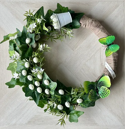 Пасхальный декоративный венок на двери Hvoya с яйцами, бабочками и ведерком 45 см - фото 6