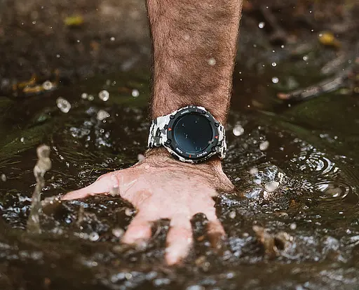 Смарт-годинник Amazfit T-Rex Camo Green захищений водонепроникний - фото 4