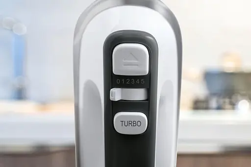 Gorenje Міксер ручний 500 Вт насадки-4 винчики, турборежим, білий-нерж - фото 4