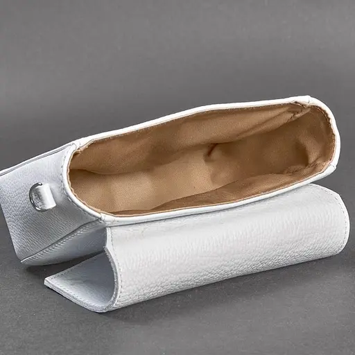 Жіноча шкіряна сумочка Yoko біла флотар - фото 5