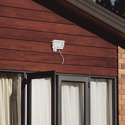 LED прожектор VIDEX F2e 10W 5000K с датчиком движения и освещенности - фото 7