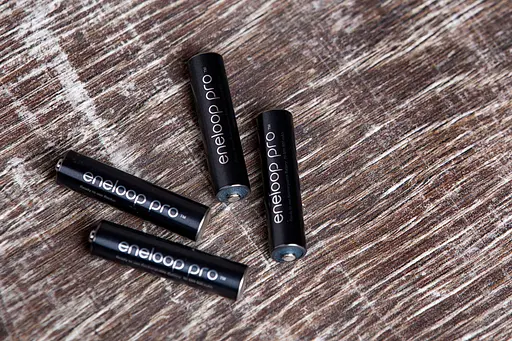 Акумулятор Panasonic Eneloop Pro AAA 930 mAh 4BP+Case - фото 2