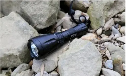 Підводний водонепроникний протиударний ліхтар Police 8774 T6 - фото 3