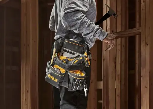 Профессиональная сумка для инструментов DeWalt с ремнем (DWST40201-1) - фото 3