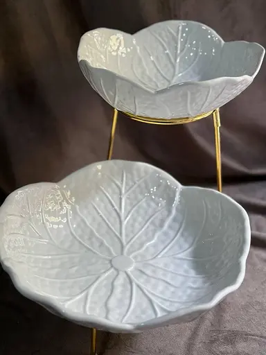 Двухъярусная фруктовница керамическая на металлической подставке 20x25 см Белый - фото 4