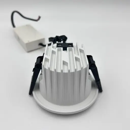 Точечный светильник Skarlat RDL73027-3.5 12W WH+CHR 3000K - фото 4