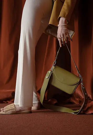 Женская кожаная сумка Molly оливковая - фото 5