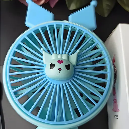 Детский портативный USB-вентилятор с подсветкой Куроми голубой (S085) - фото 4