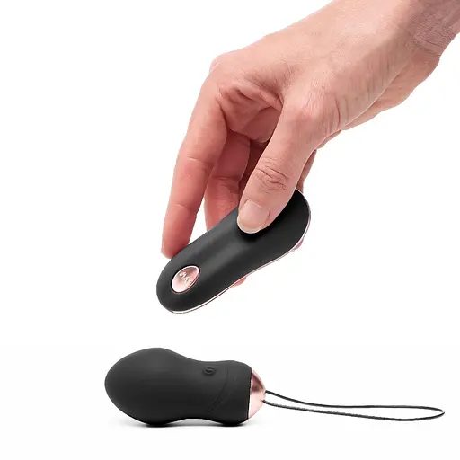 Виброяйцо So Divine Addicted Love Egg 7 см (черный) - фото 12