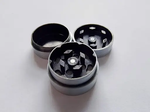 Гриндер для подрібнення тютюну HL-246 Велосипед Silver (17458) - фото 2