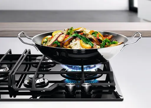 Варильна поверхня газова на склі Electrolux 60 см чавун чорний - фото 3