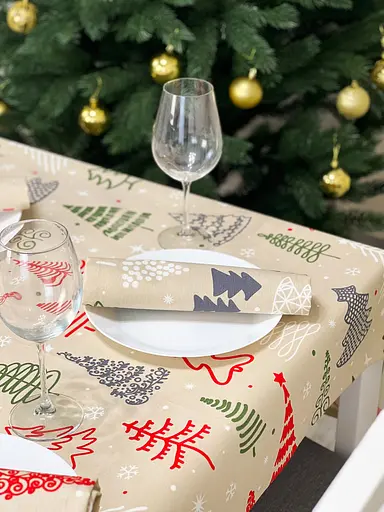 Водоотталкивающая Скатерть новогодняя с принтом Елки 220х140 см (+ 4 салфетки 30х40) Бежевый - фото 3