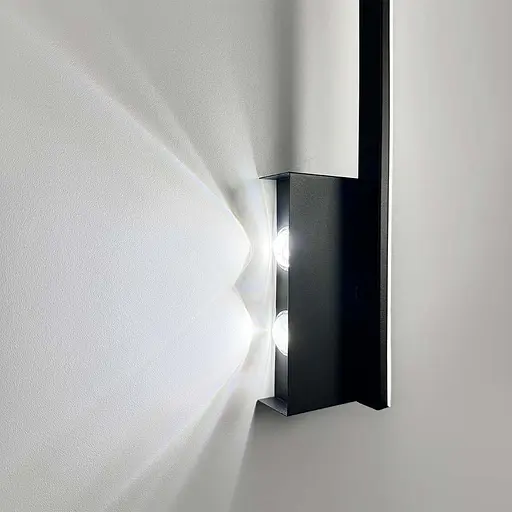 Бра у чорному корпусі із лінзами по лівій стороні 60 см Арт. WJ 011/600 R BK Line F - фото 4