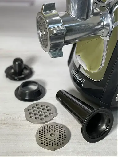 Электромясорубка Royalty Line RL-EMG1200.2 - фото 4