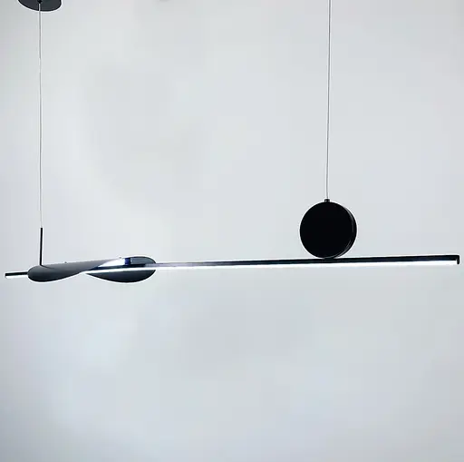 Мінімалістична підвісна люстра з чорному каркасі Line.F Довжина 90 см - фото 3
