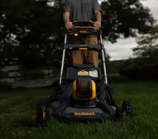 Газонокосарка акумуляторна DeWALT без АКБ та ЗП DCMWP500N - фото 8