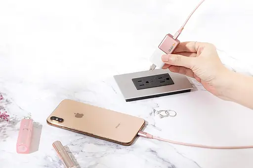 MAKTAR Qubii Pro USB-A, автоматичне резервне копіювання під час заряджання - фото 5