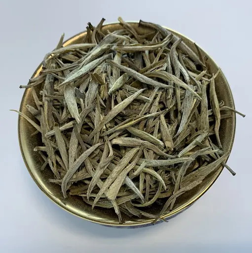 Белый чай Серебряные иглы Бай Хао Инь Чжень более высокий сорт 100 г - фото 3