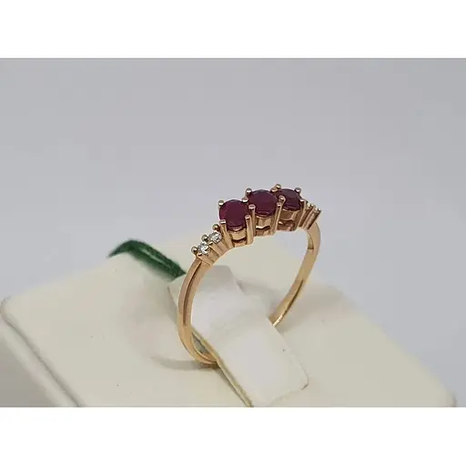 Золота каблучка ЮЗ "Багет" з діамантами та рубінами. Артикул 11444 17 - фото 3