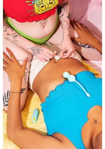 Вагінальні кульки з вібрацією Romp Cello, 18.2 см (бірюзовий) - фото 9